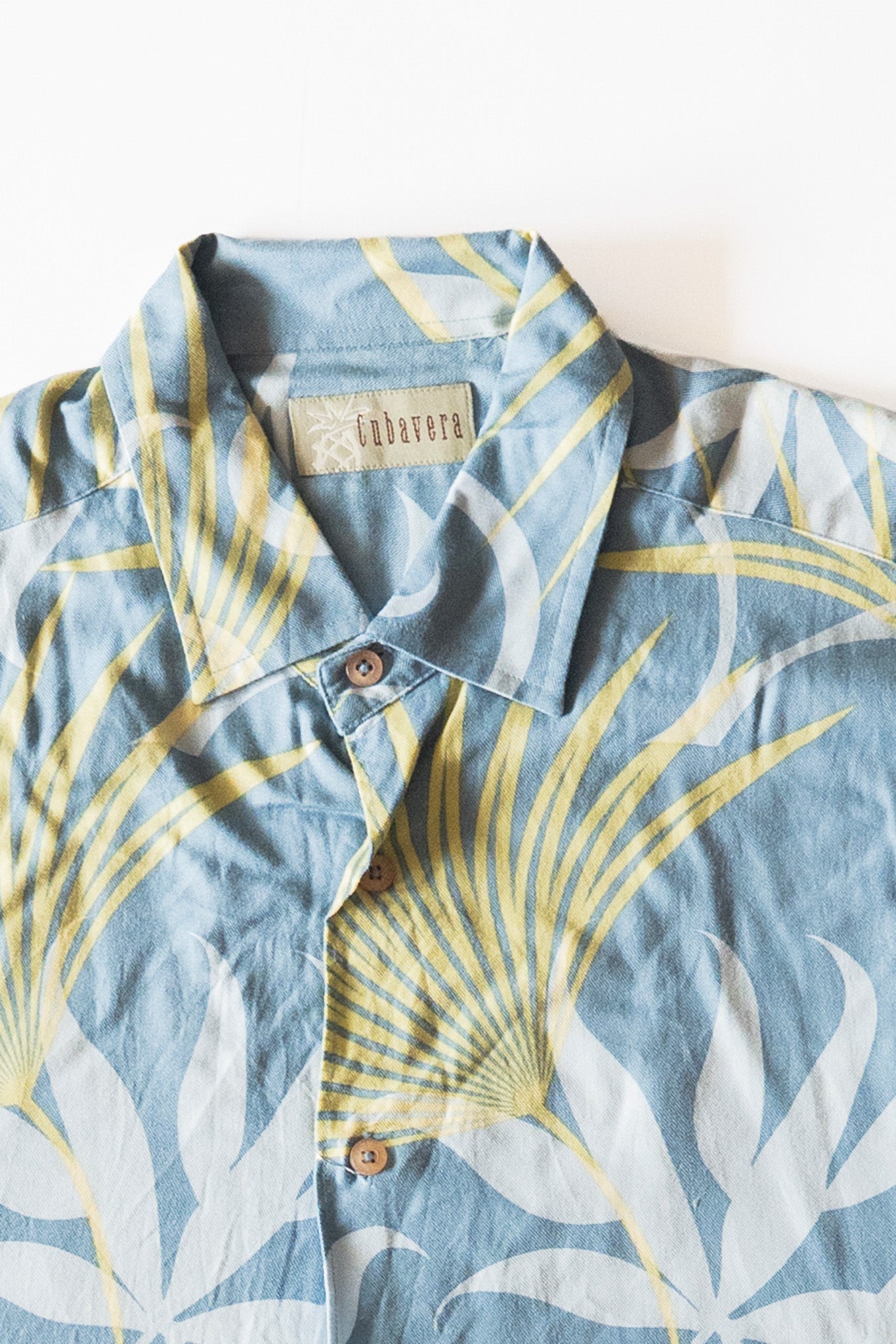 No.6 Cubavera size.M