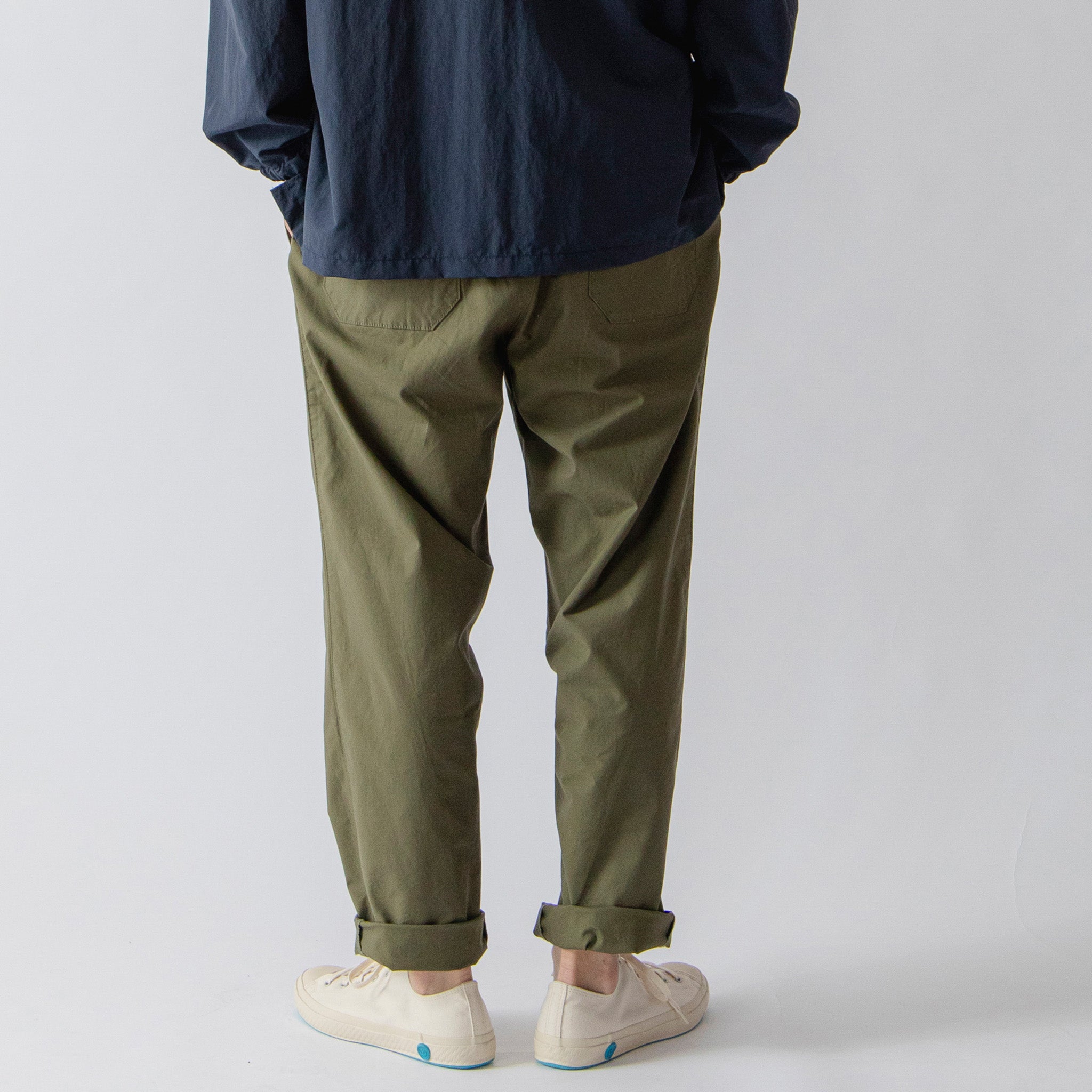 Chino Easy Pants（チノイージーパンツ）