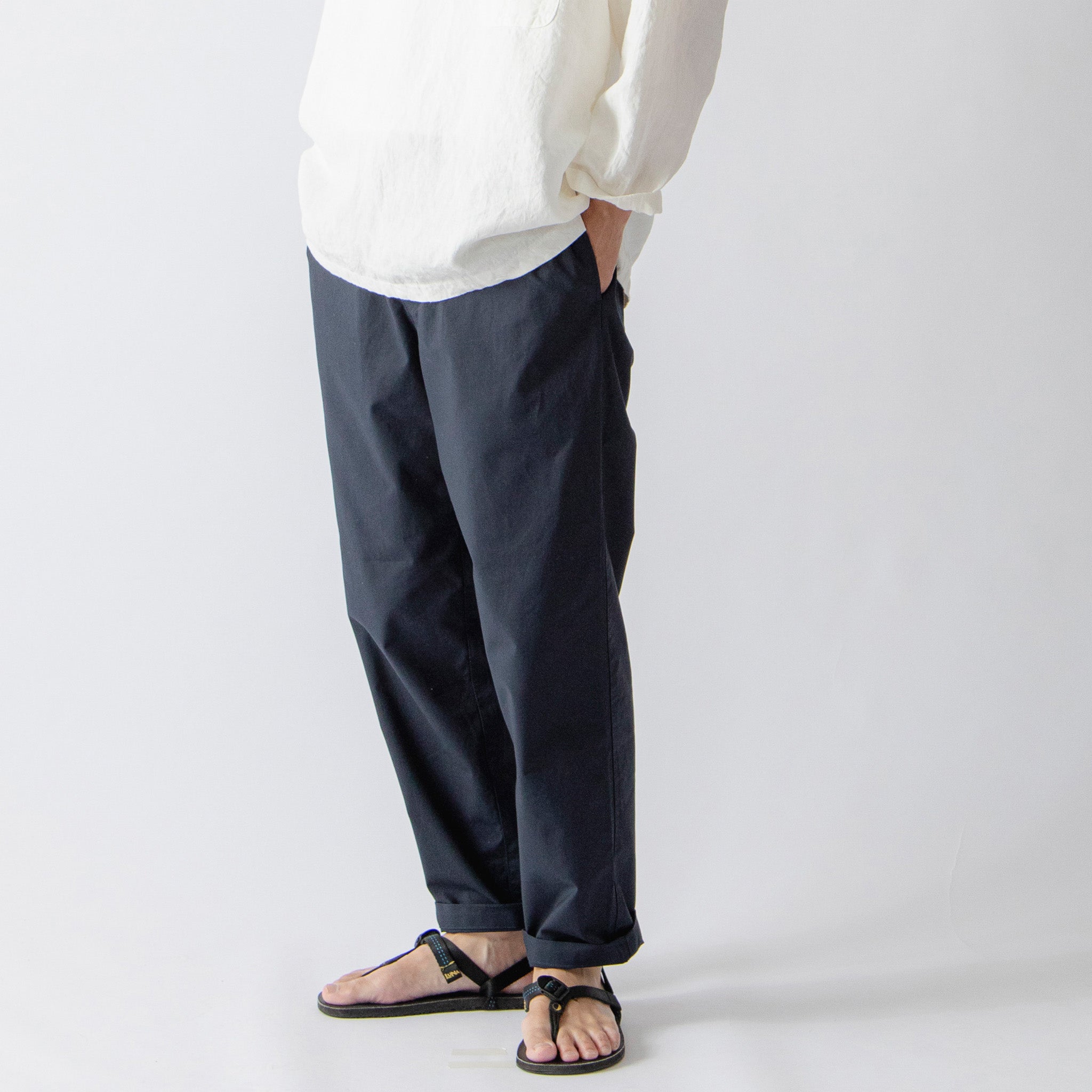 Chino Easy Pants（チノイージーパンツ）