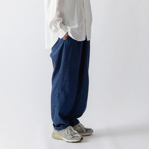 Light Denim Easy Pants（ライトデニムイージーパンツ）