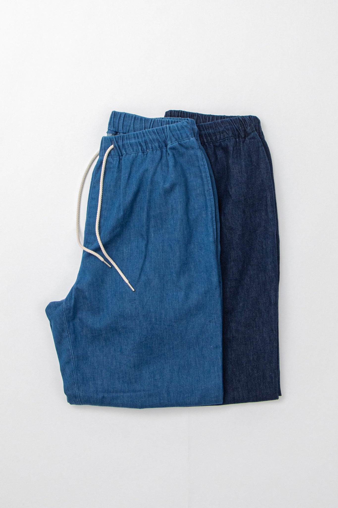 Light Denim Easy Pants | DELICIOUS（デリシャス）| JAMES & CO.鎌倉