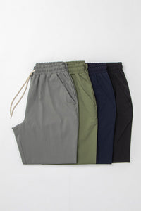 Urban Easy Slacks（アーバンイージースラックス）