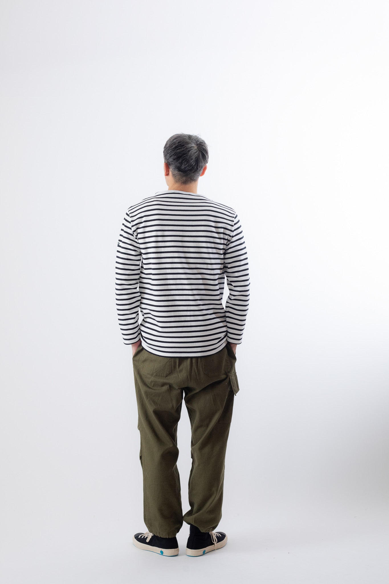 NEIGE/NOIR　（ホワイト/ブラック）T5着用