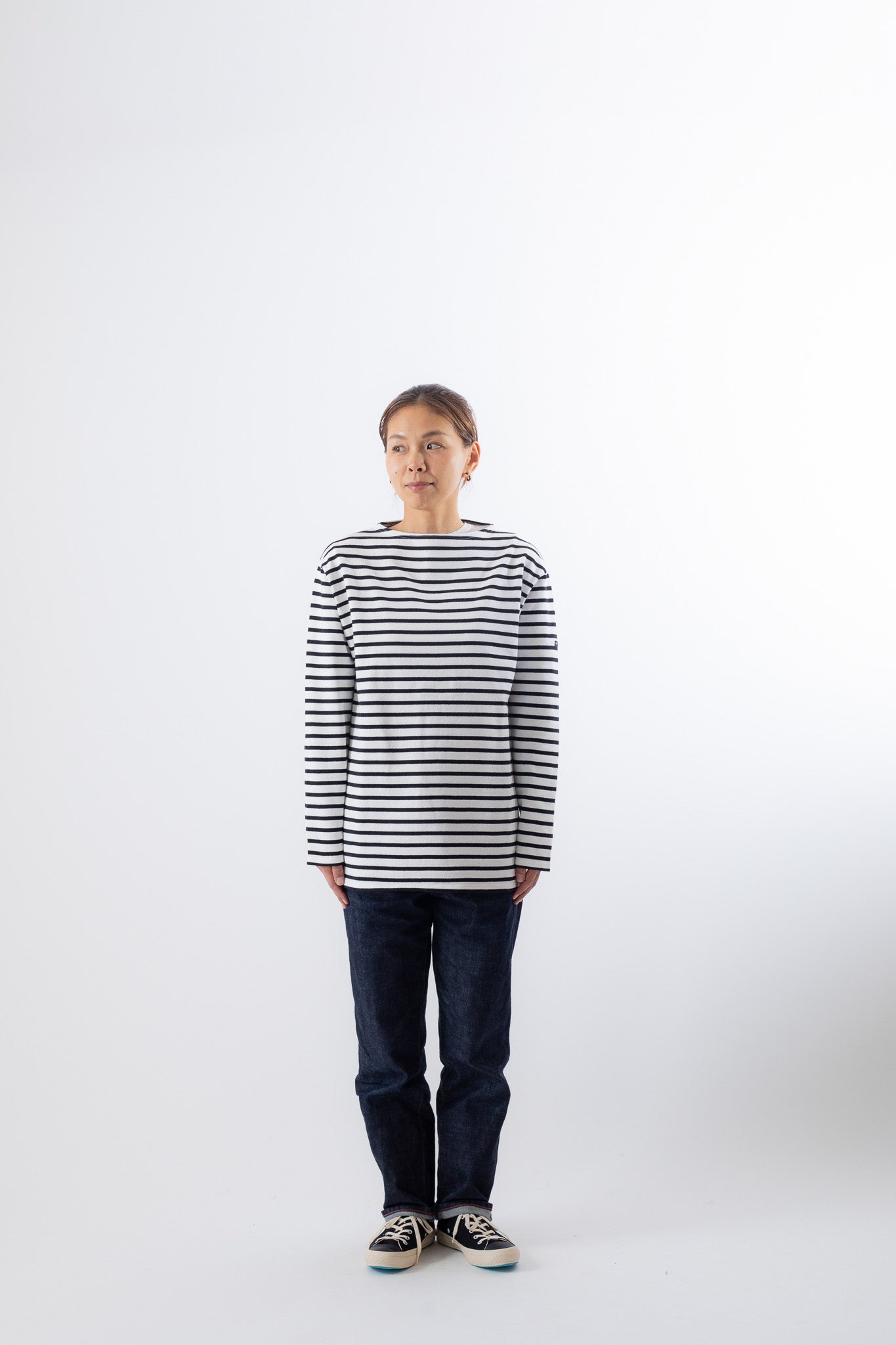 NEIGE/NOIR　（ホワイト/ブラック）T5着用