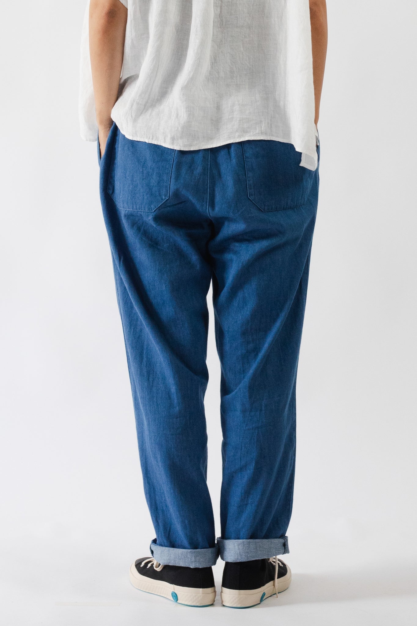 Light Denim Easy Pants | DELICIOUS（デリシャス）| JAMES & CO.鎌倉