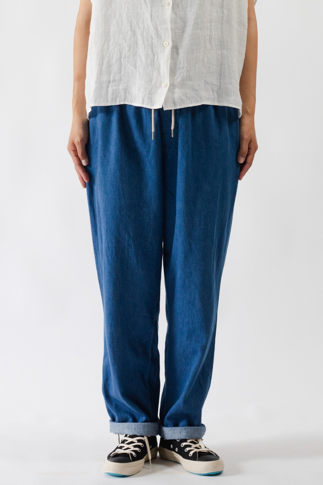 Light Denim Easy Pants | DELICIOUS（デリシャス）| JAMES & CO.鎌倉