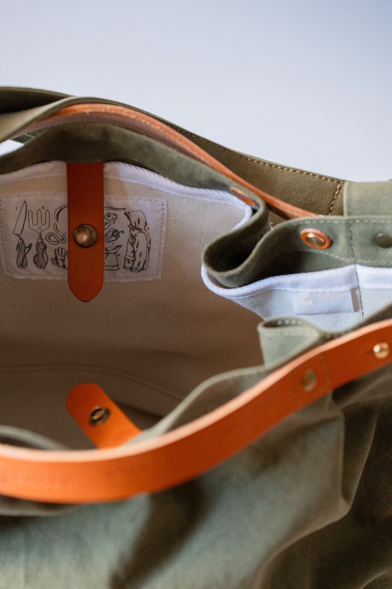 CROP middle - GRY