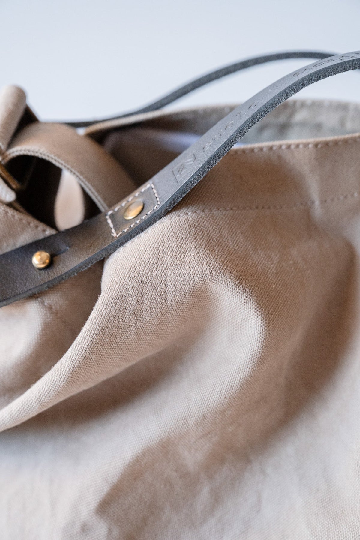 CROP middle - GRY