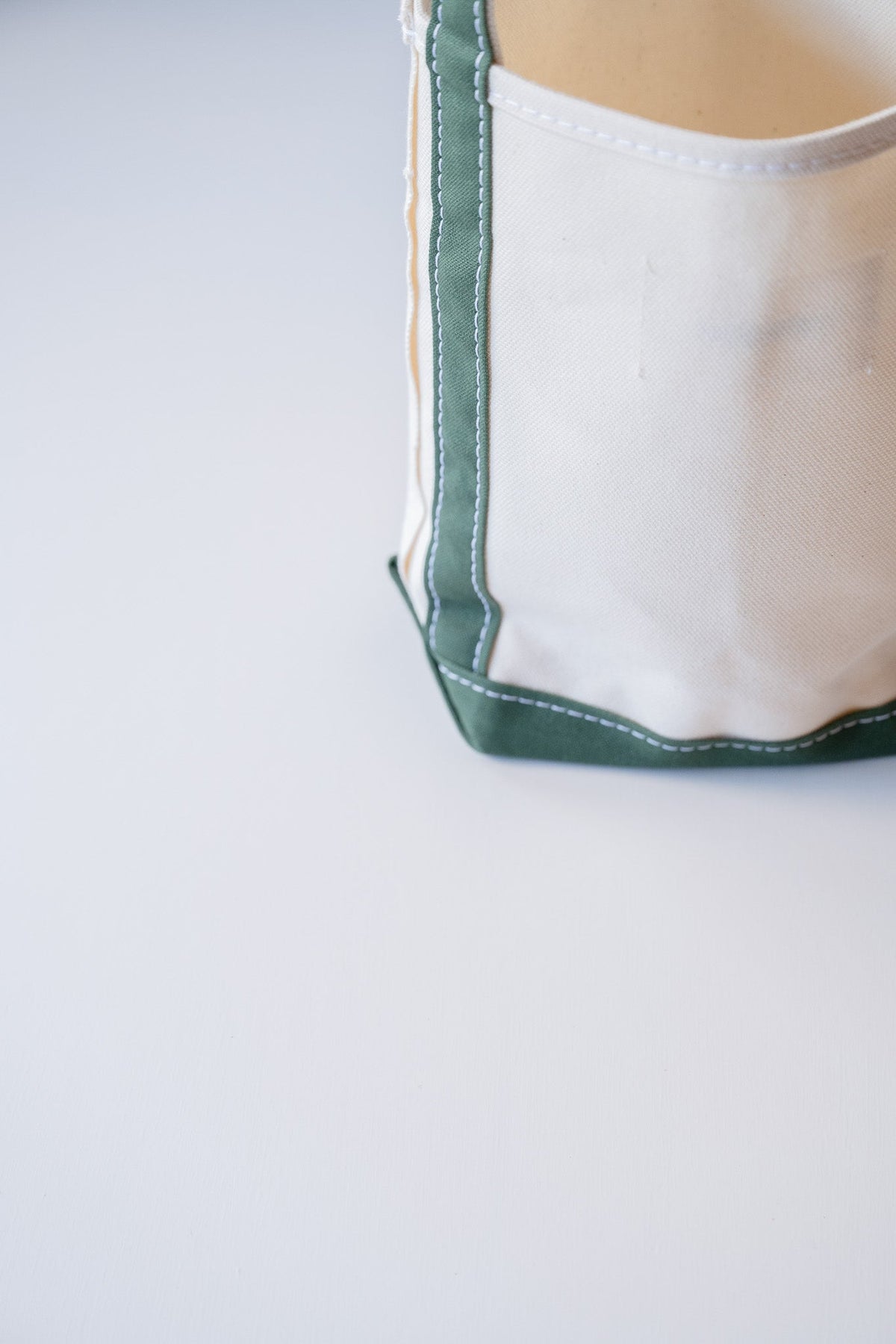 BAGUETTE TOTE MINI - BLK