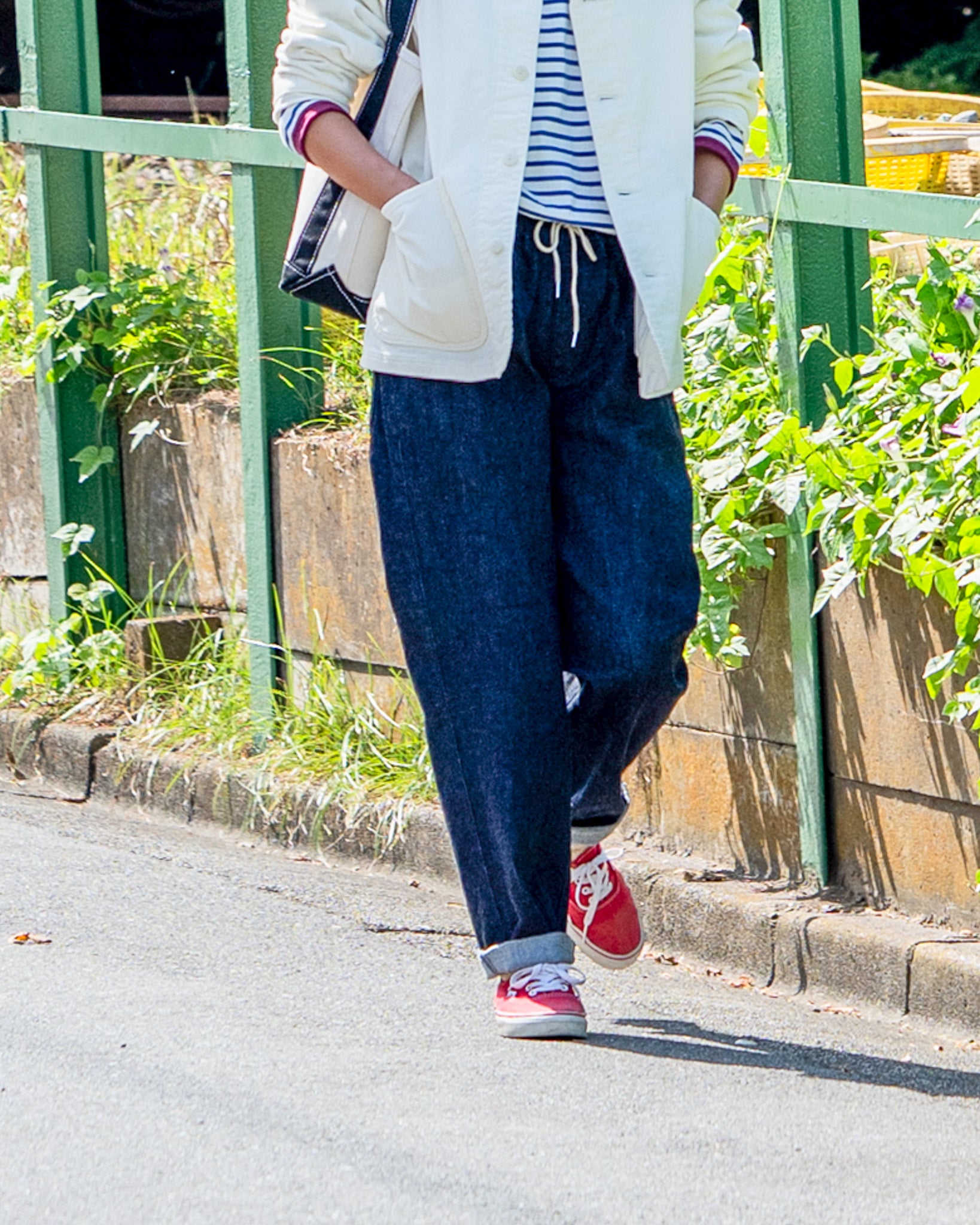 DENIM Easy Pants｜DELICIOUS（デリシャス）