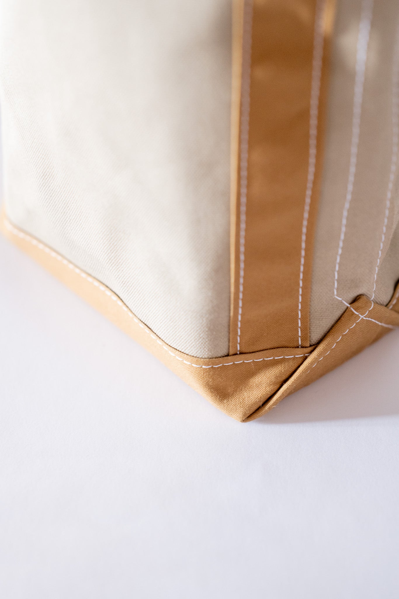 BAGUETTE TOTE SMALL