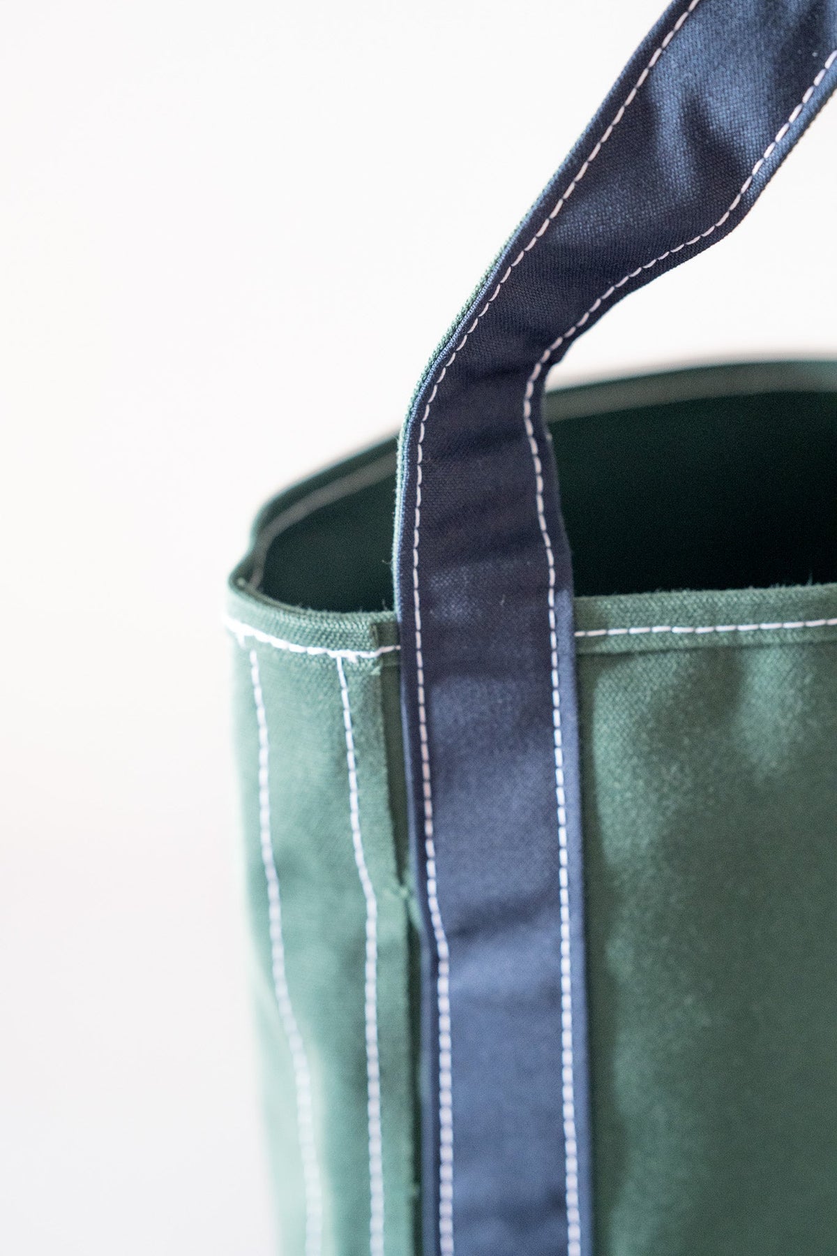 BAGUETTE TOTE MINI - BLK