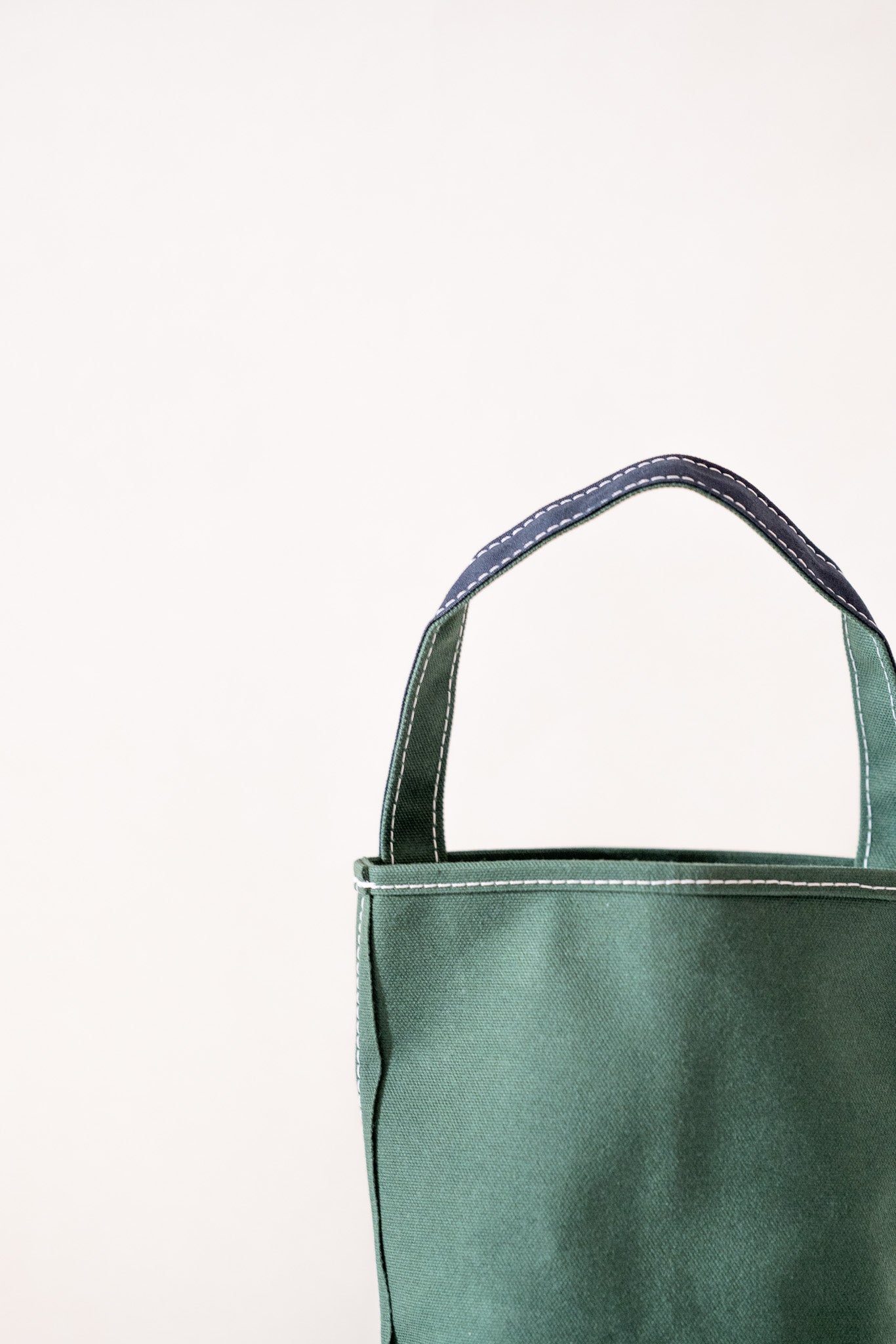 BAGUETTE TOTE MINI