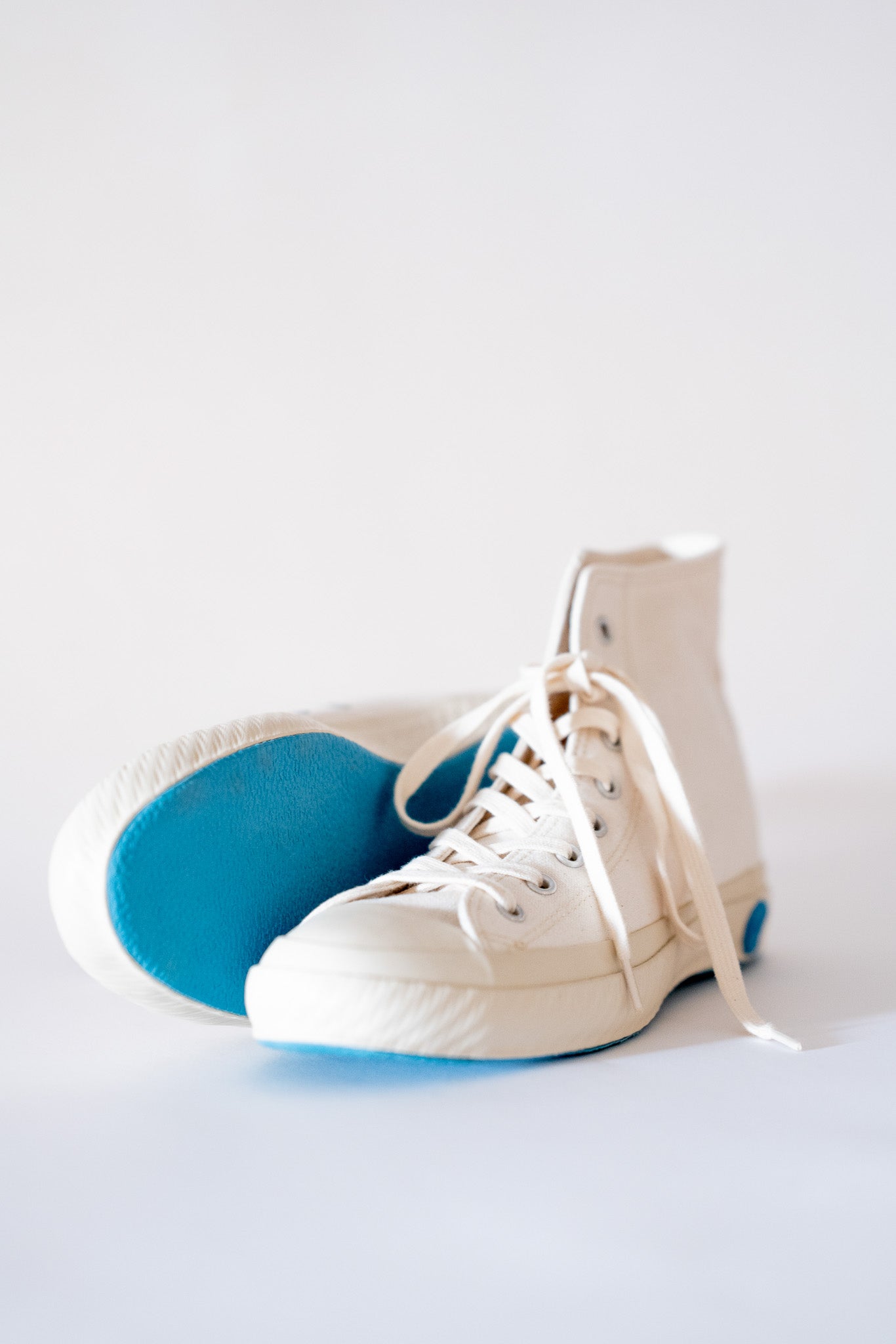 SHOES LIKE POTTERY / HIGH