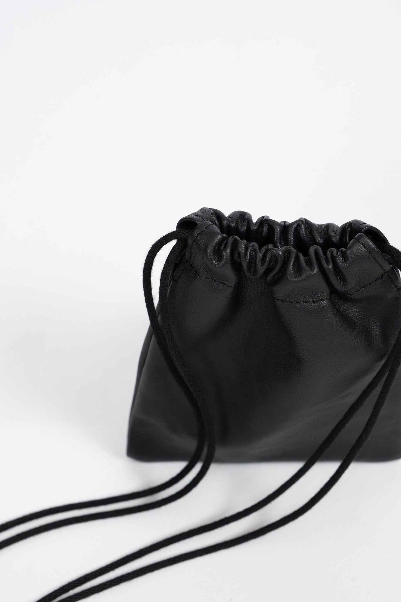 POCHETTE MEDIUM LEATHER