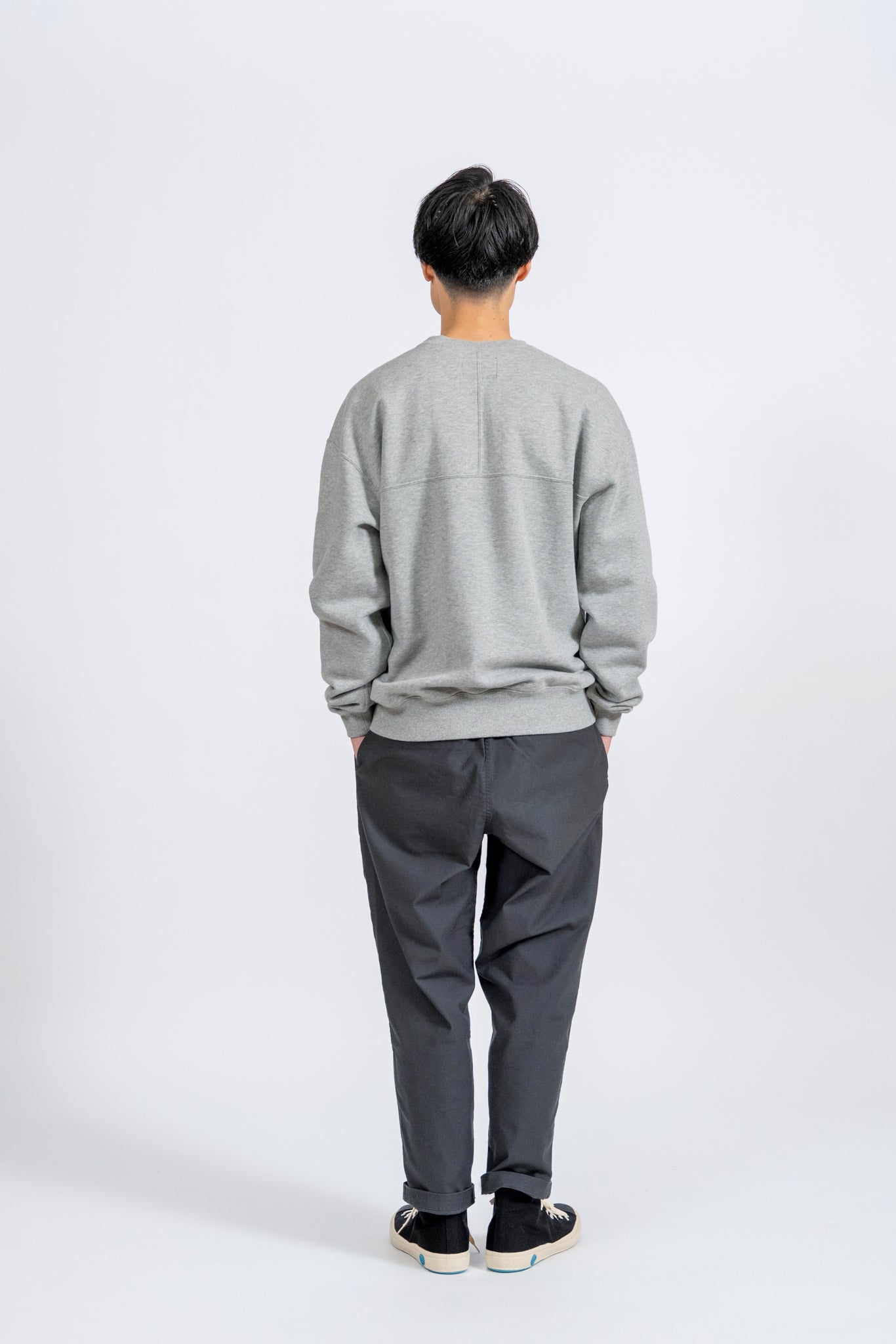 176cm / GRY / M