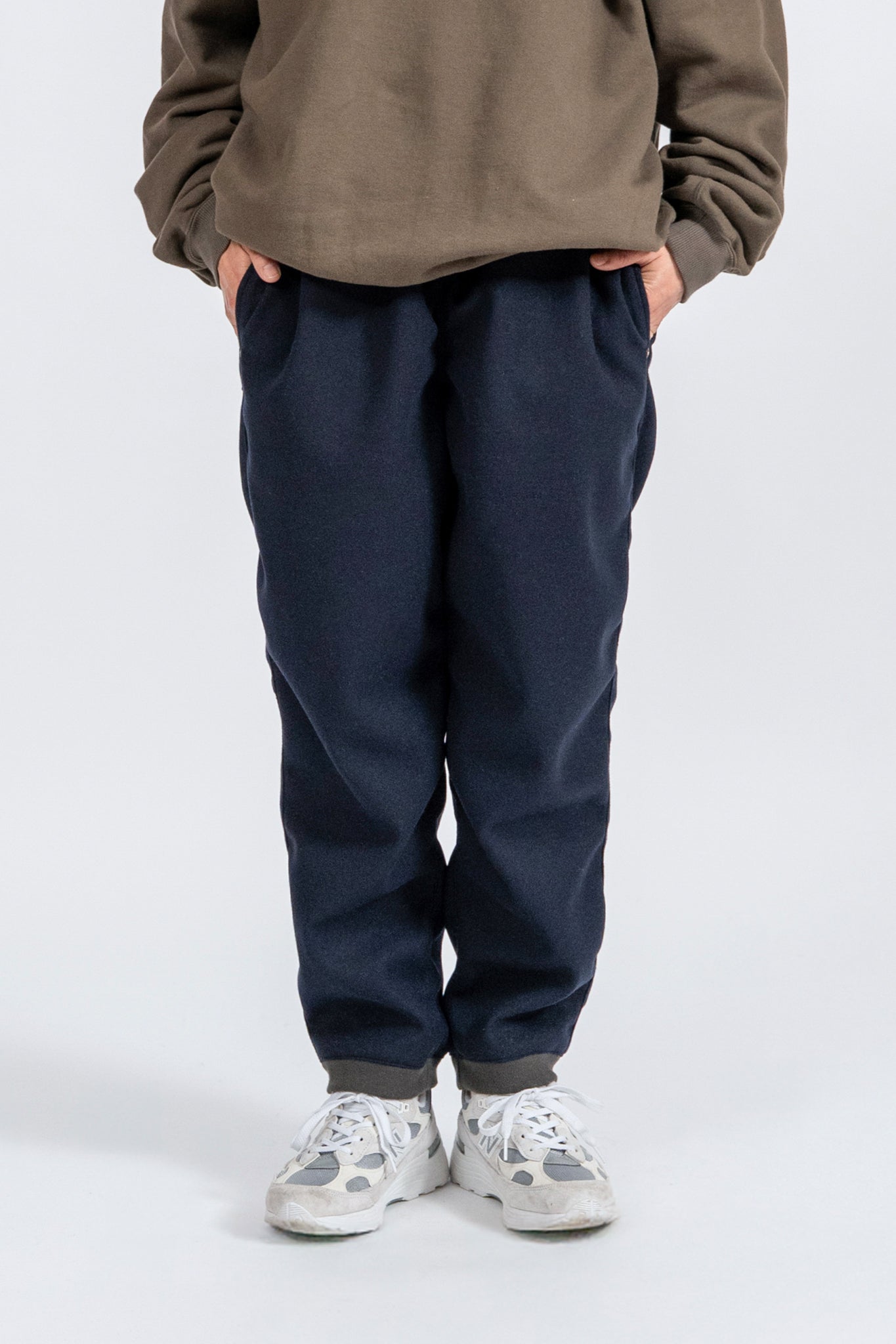 RIB PANTS -FW model - NVY