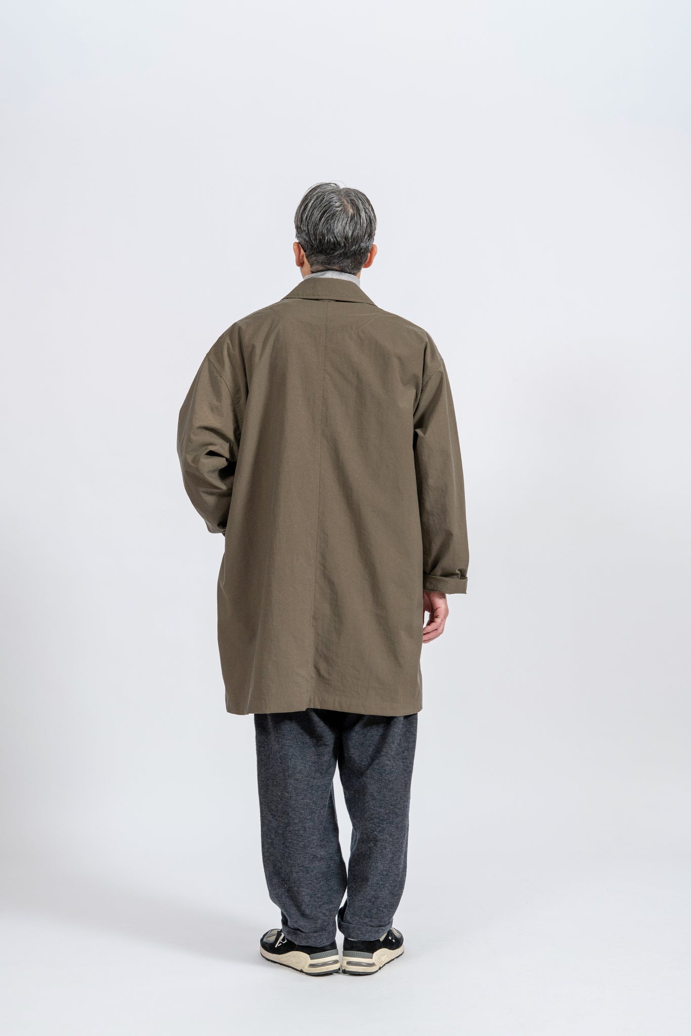 179cm / KHK / L ※モデル着用写真よりも着丈は+10cm長くなります