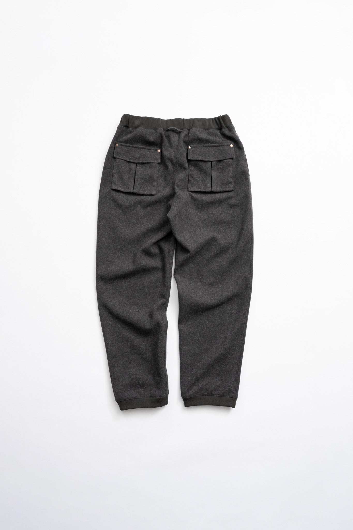 RIB PANTS -FW model - GRY