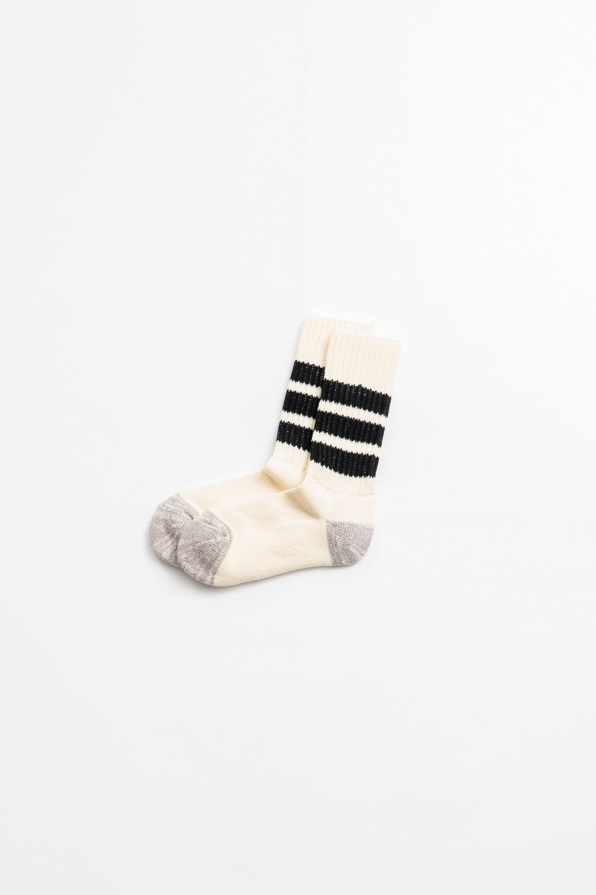 COARSE RIBBED OLD SCHOOL CREW SOCKS - BLK
