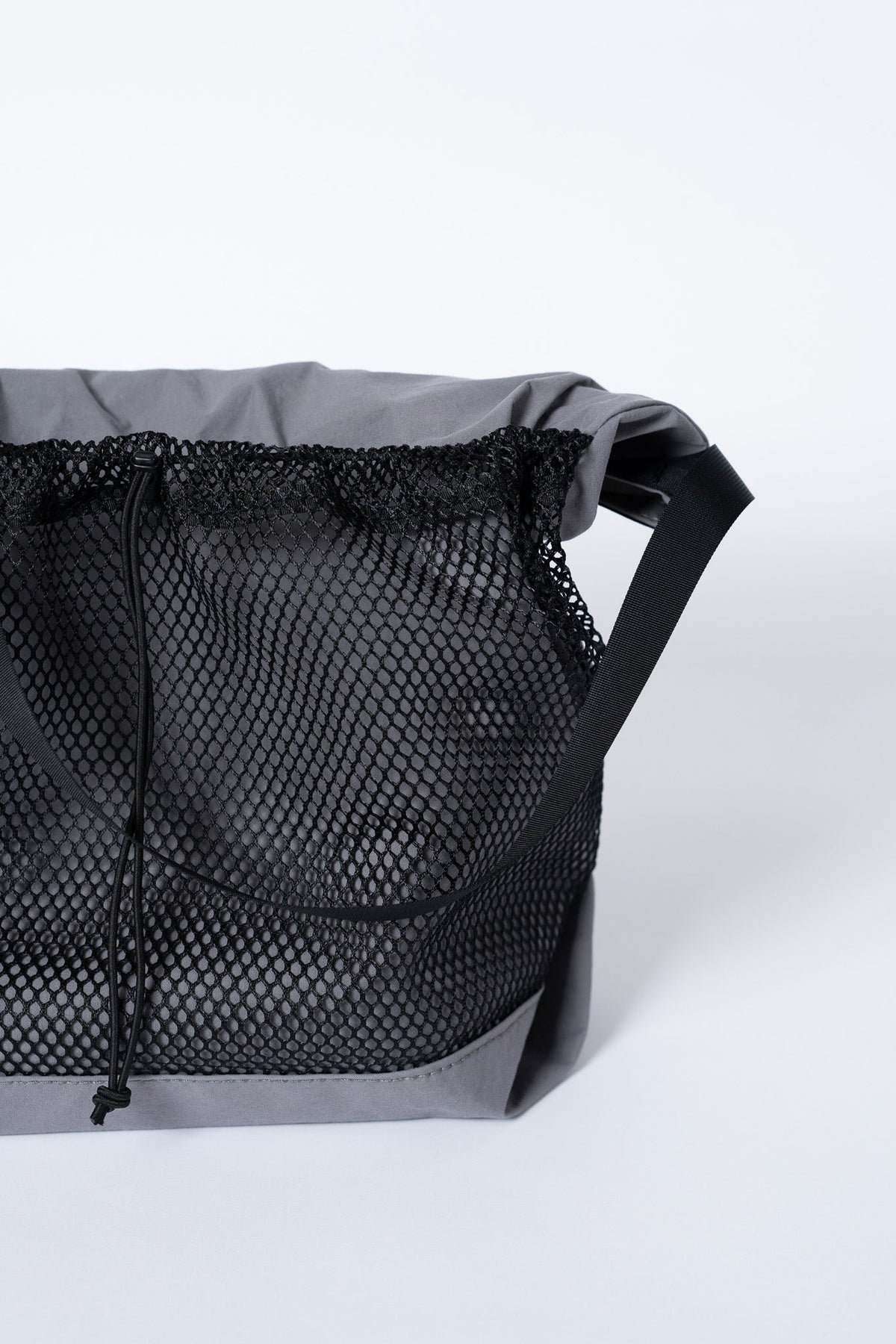 ROLL TOP TOTE NYLON - GRY/BLK