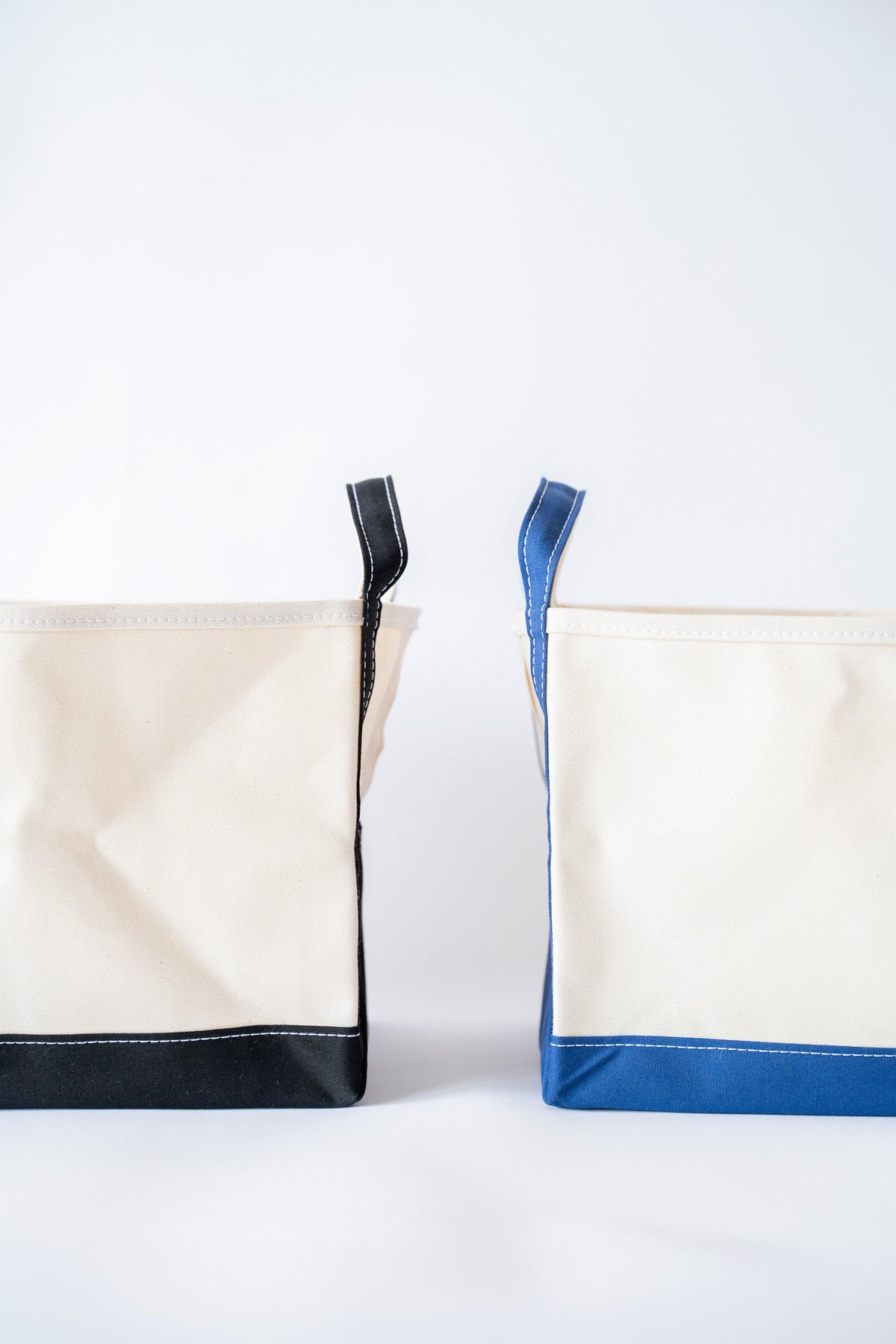 BOOK TOTE MEDIUM - NTL/BLK