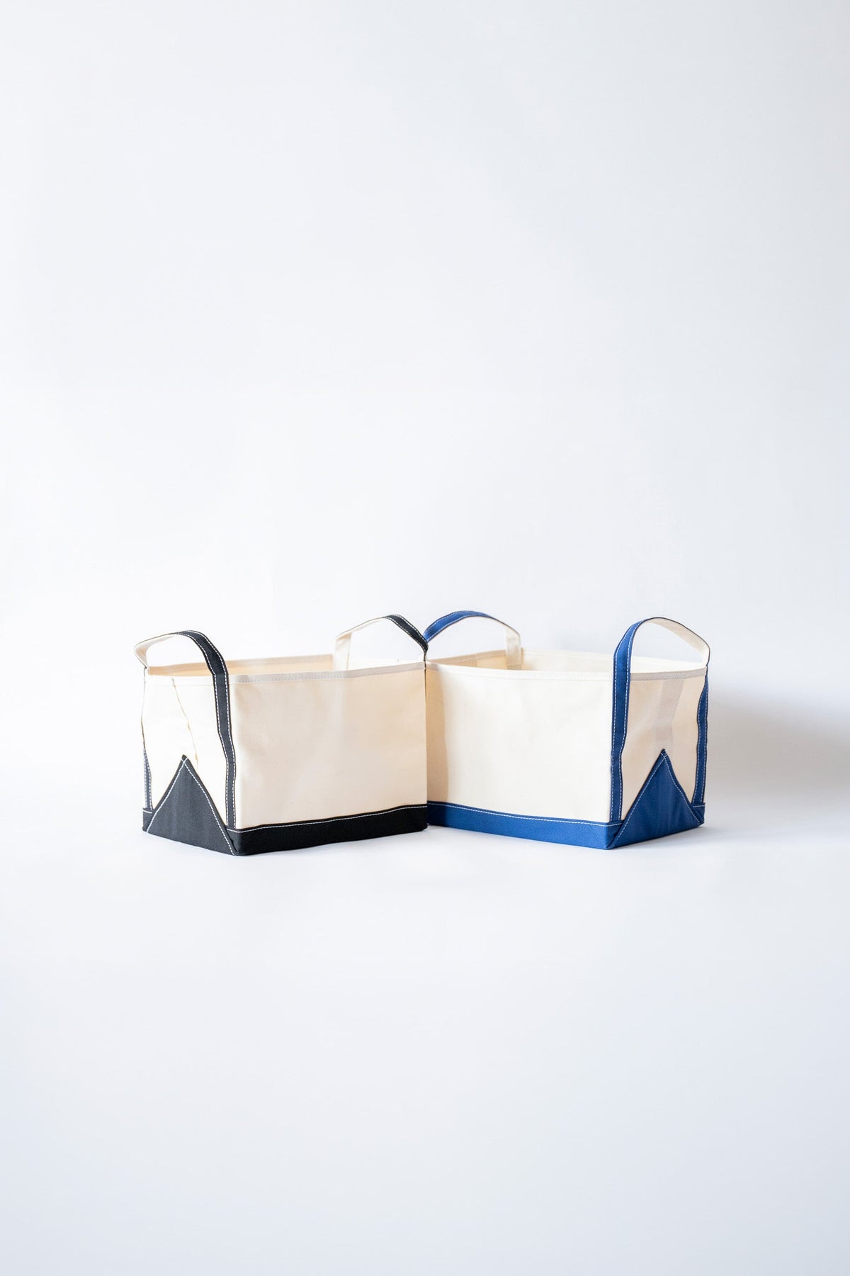 BOOK TOTE MEDIUM - NTL/BLK