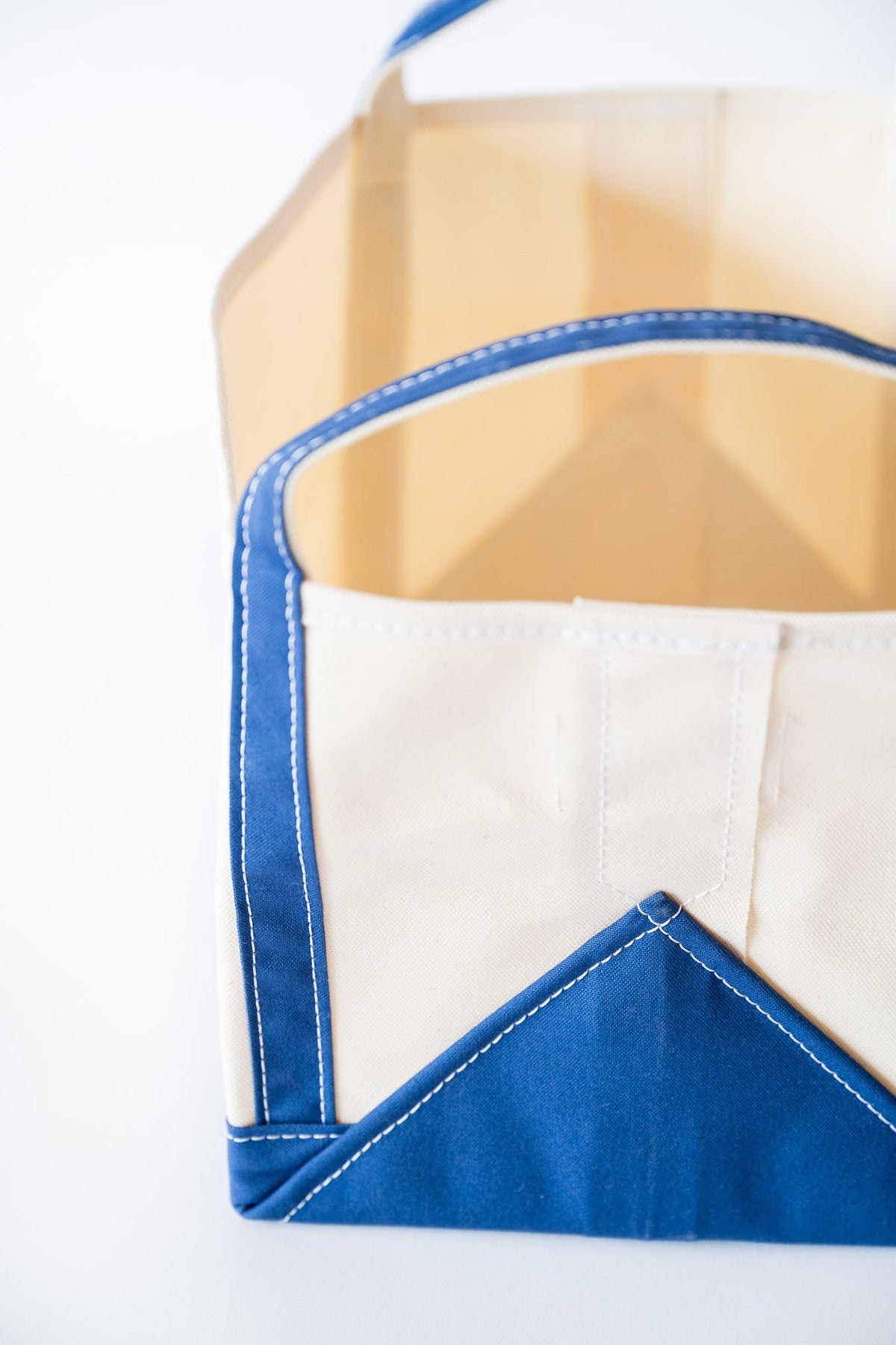 BOOK TOTE MEDIUM - NTL/NVY