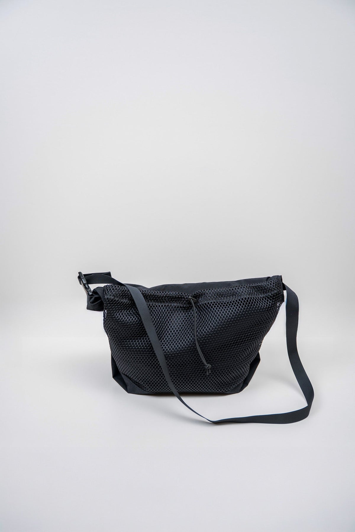 ROLL TOP TOTE NYLON - BLK/BLK