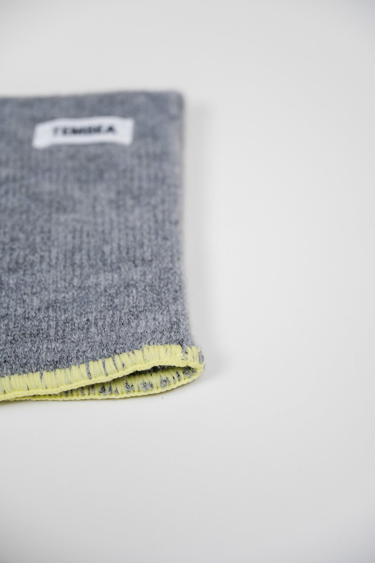NECK WARMER - L-GRY/LEMON