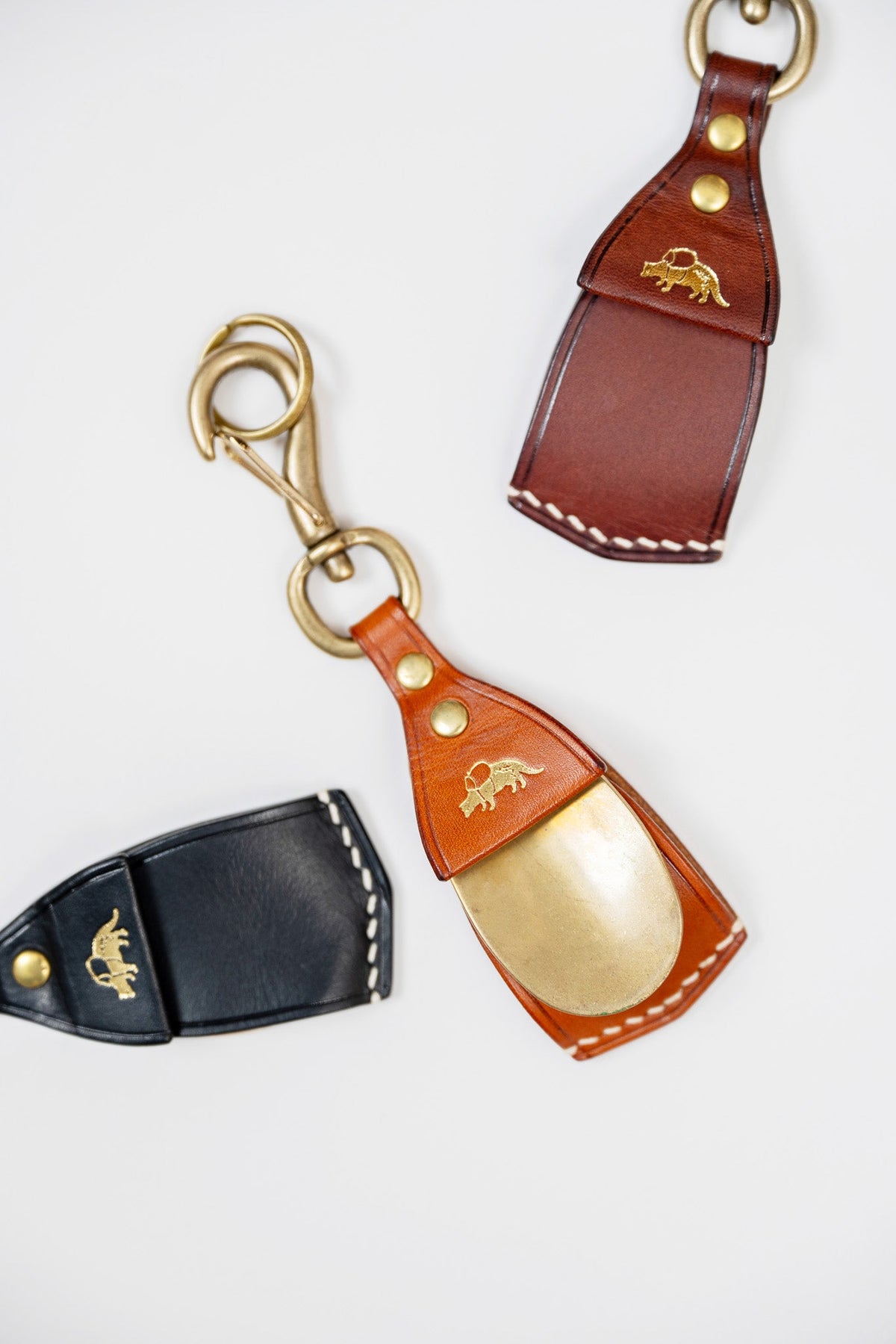 靴べら key holder - BLK