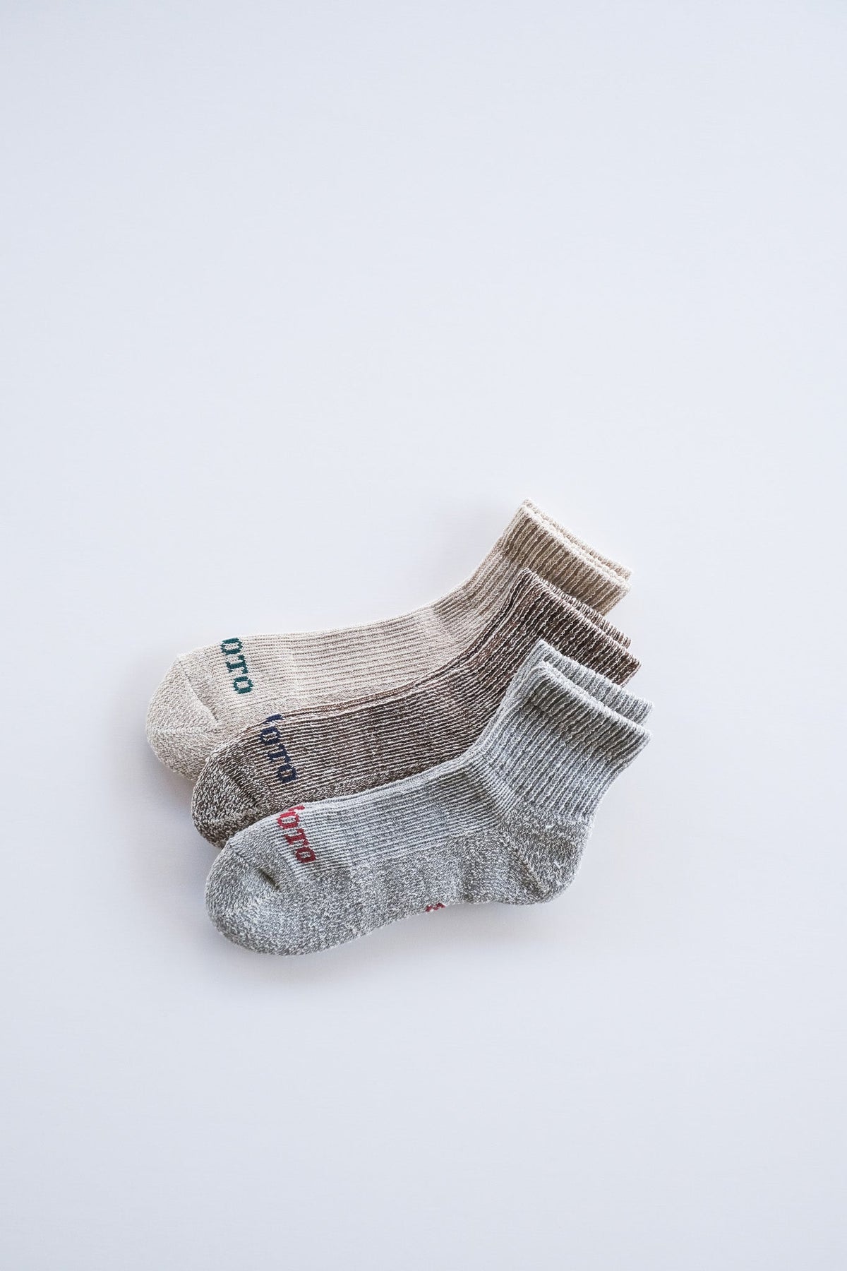 HEMP/ORGANIC COTTON PILE ANKLE SOCKS - BEG
