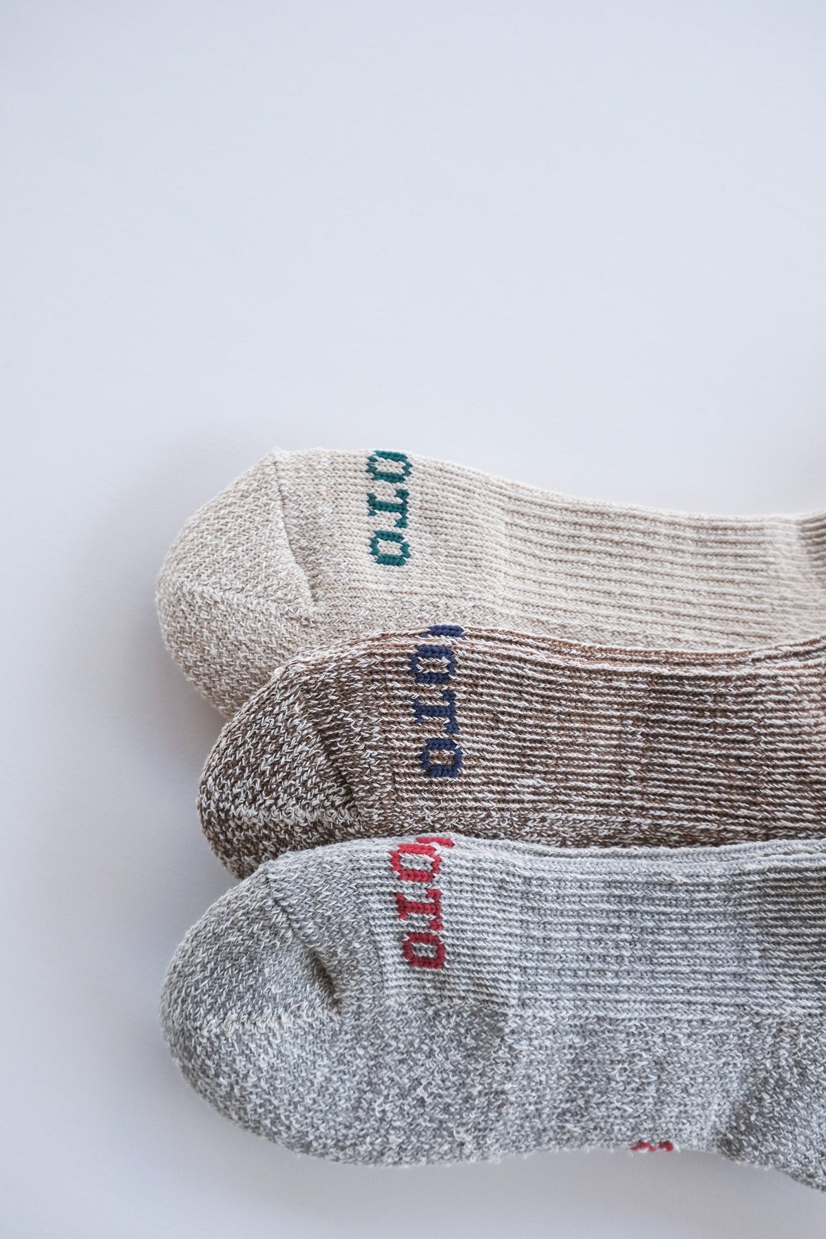 HEMP/ORGANIC COTTON PILE ANKLE SOCKS - GRY
