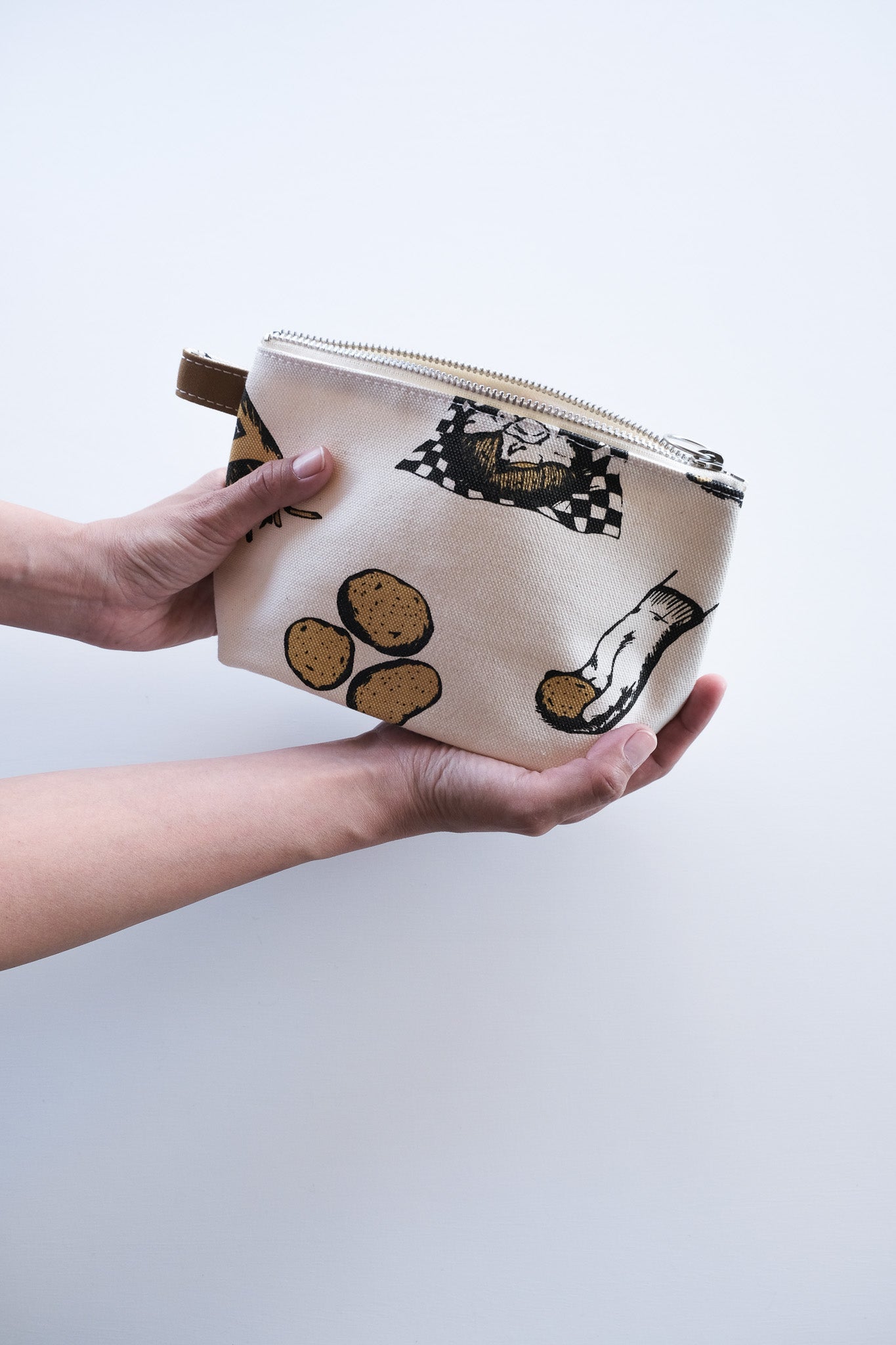 TOILETRY BAG MEDIUM PRINT