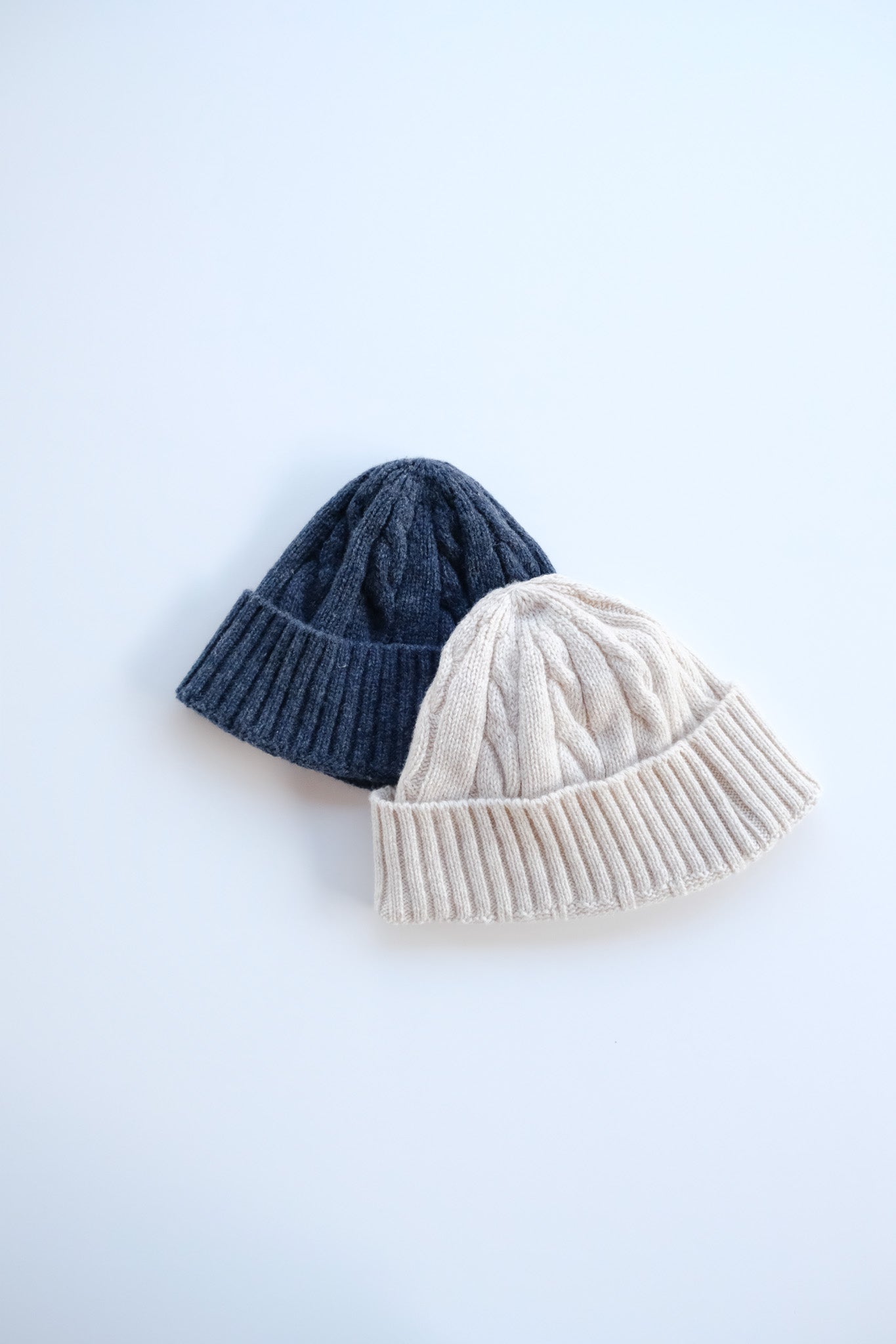 WASHABLE MERINO CABLE WATCH CAP