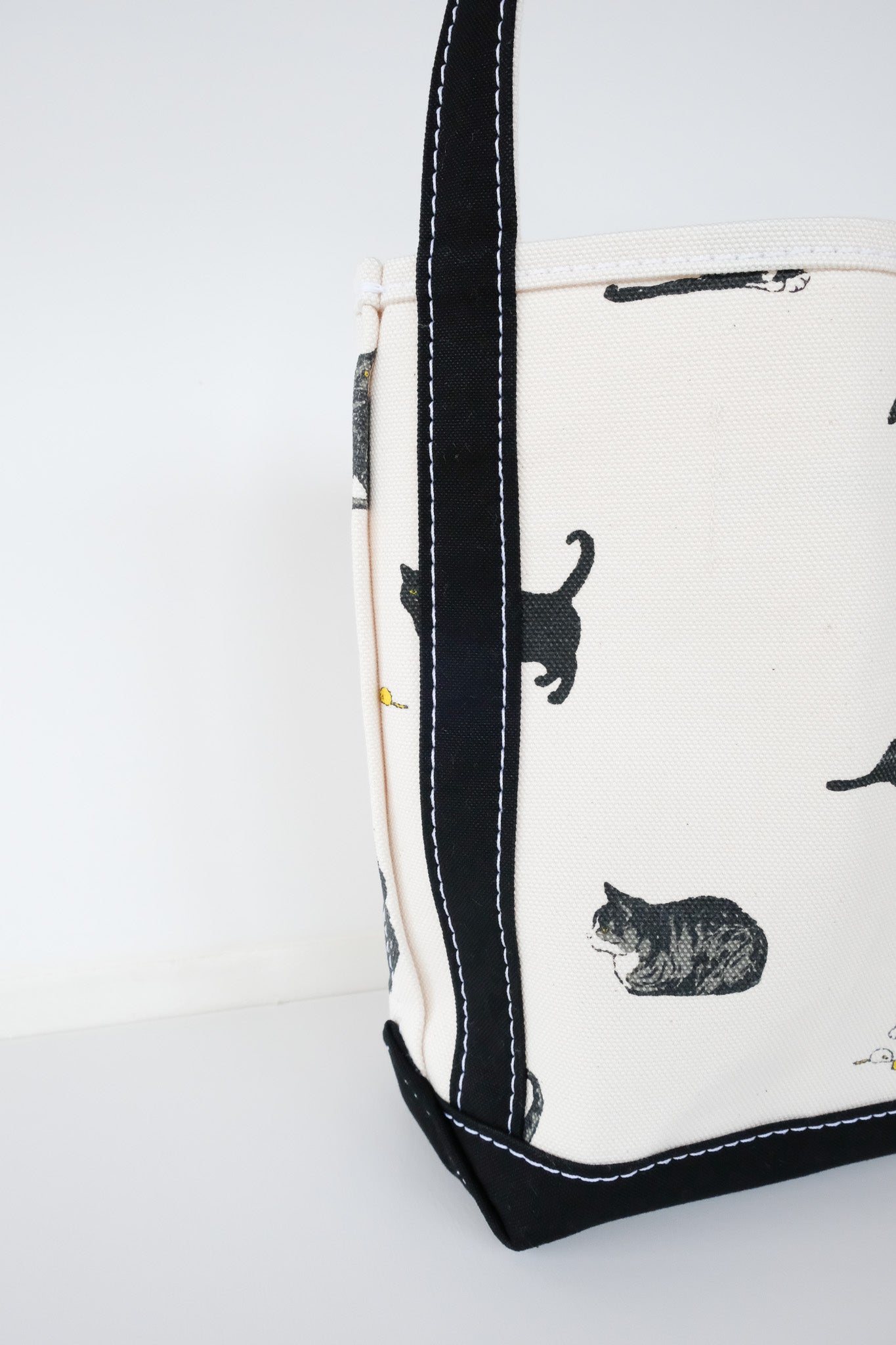BAGUETTE TOTE MINI  CAT