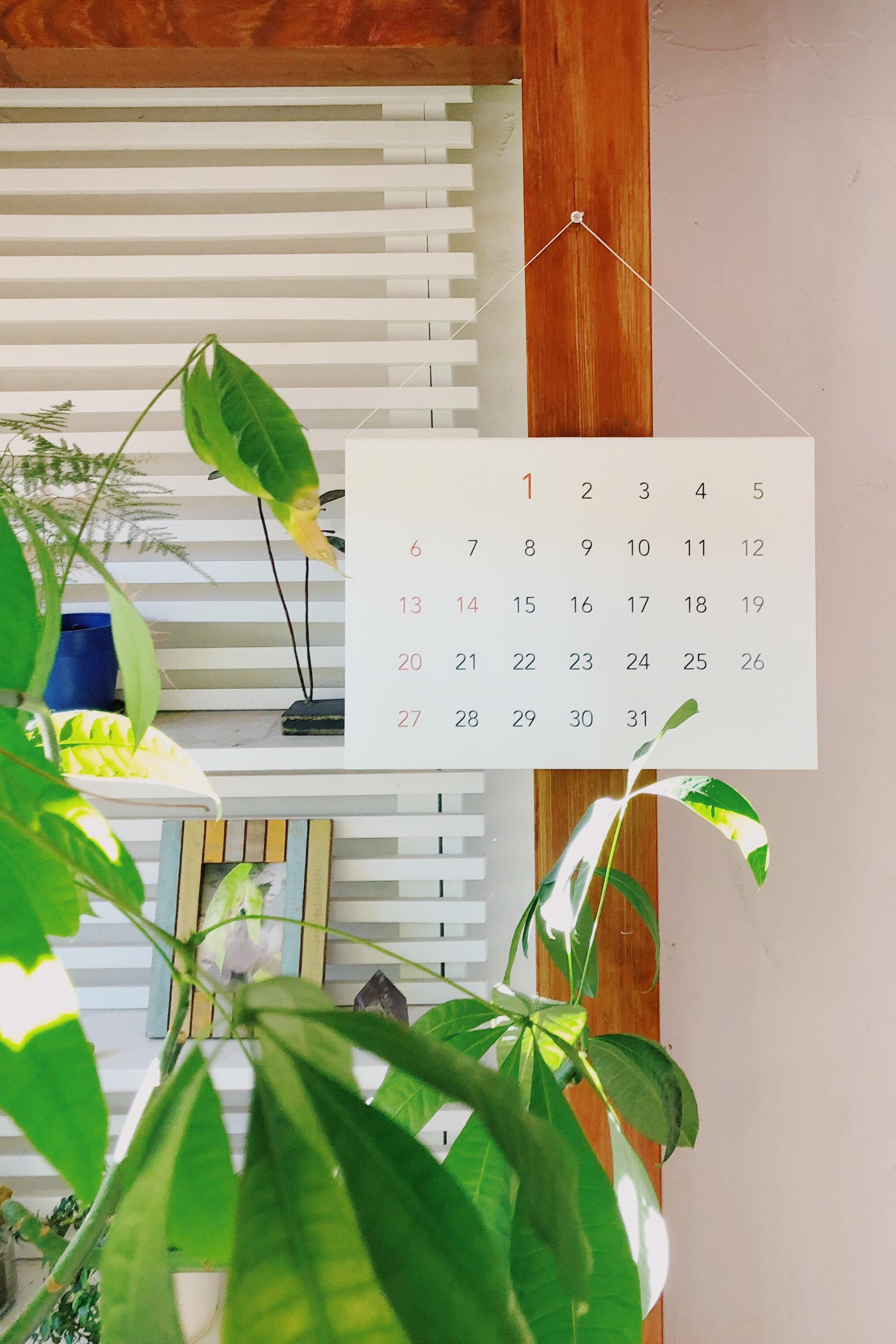 日付だけのカレンダー 