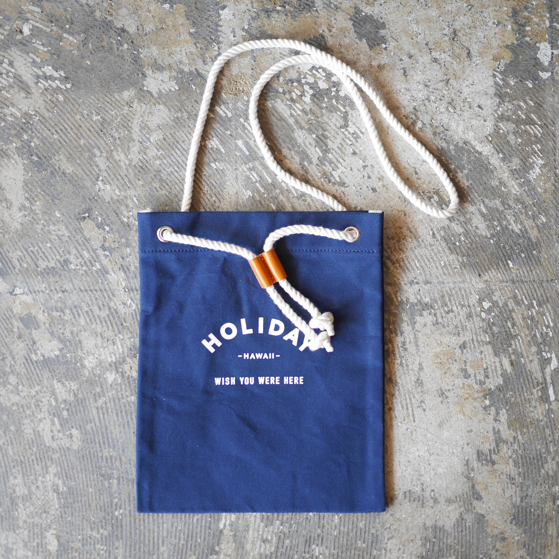【値下げ】HOLIDAY sacosh